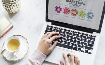 Person som använder laptop