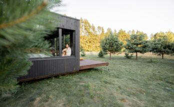 Attefallshus på tomt